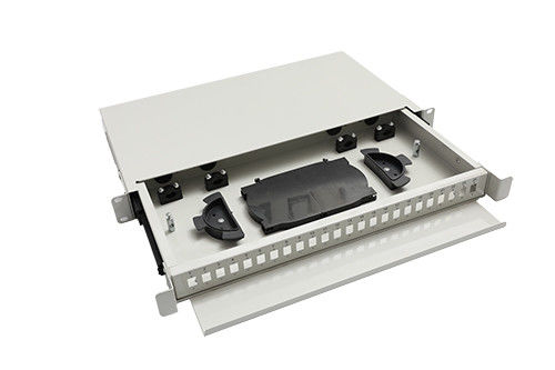 Gratis monsternummer Patch Panel Patch Cord Koudgewalste stalen plaat / legeringsmateriaal YH4001